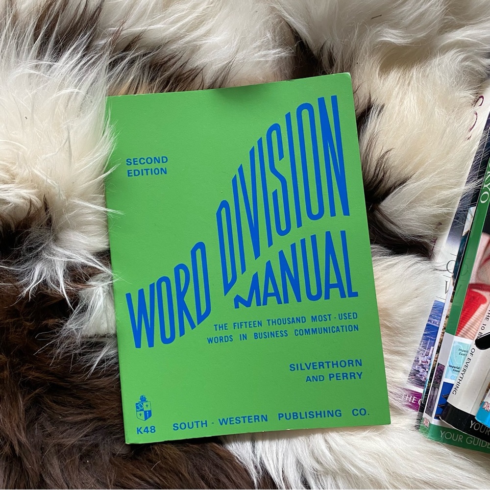 Vintage Green Blue 1970 WORD DIVISION Paperback Manual 2nd Edition